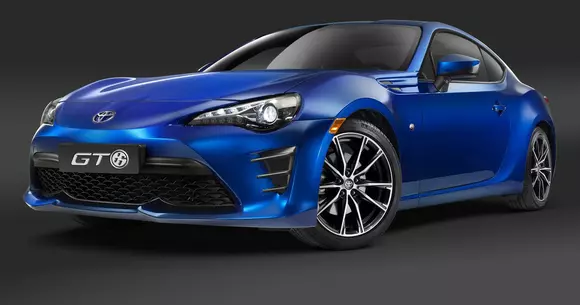 Toyota GT86 facelift, debutează la New York