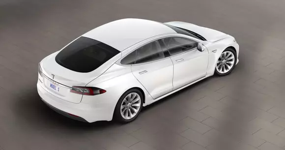 Vrei să cumperi o Tesla second din România? Nu prea ai de unde alege