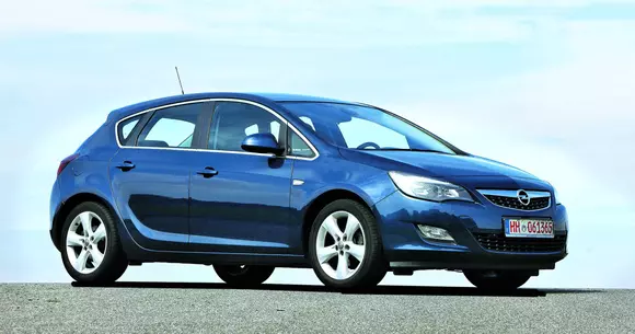 Opel Astra J de la 8.000 de euro: Nimic de obiectat