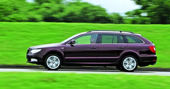 Skoda Superb de la 7.000 de euro: Mare, ieftină, dar cât de bună?