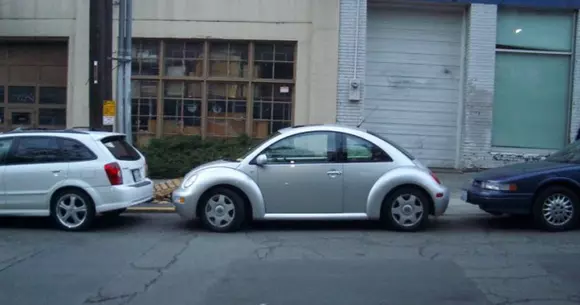 Ce faci dacă ți-ai găsit ocupat locul de parcare pe care-l plătești?