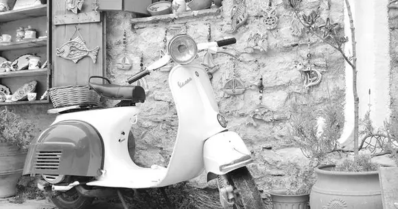 Istoria elegantei "Vespa". Când a început povestea celebrului scuter?