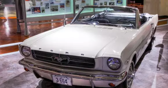 Cum arăta primul Ford Mustang și de unde i se trage numele