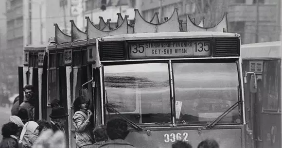 Povestea celui mai grav accident rutier din România! Cum au ascuns comuniștii faptul că 48 de oameni și-au pierdut viața!