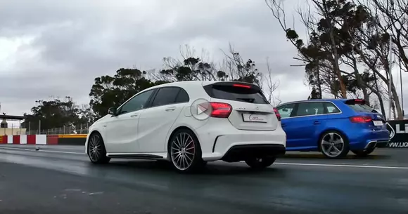 Liniuță între Mercedes-AMG A45 și Audi RS3