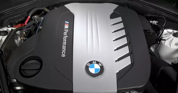 BMW mai adaugă o turbină pe motorul de 3,0 litri diesel!