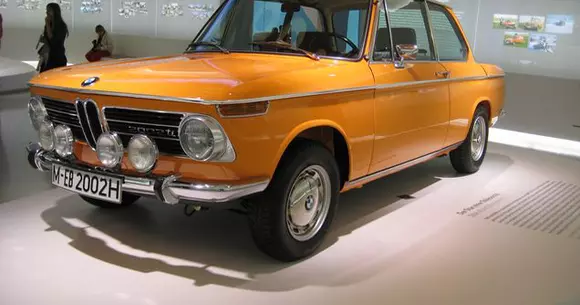 Cinci lucruri mai puțin știute despre BMW 2002, micuța marelui BMW
