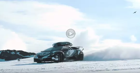Jon Olsson face senzație pe un ghețar cu un Lamborghini Murcielago