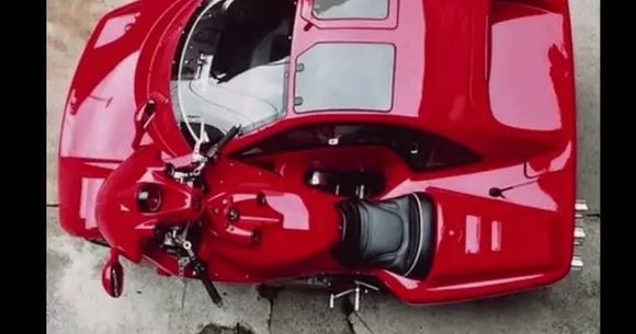Ce ciudățenie! Așa arată vehiculul jumătate motocicletă, jumătate mașină | VIDEO