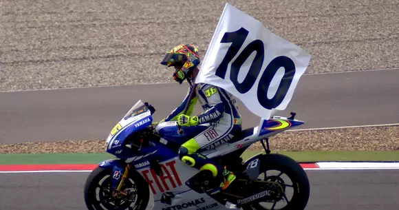 10 lucruri mai puțin cunoscute despre Valentino Rossi, cel mai bun pilot de motociclism din toate timpurile