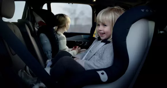 Volvo a lansat o nouă generație de scaune auto pentru copii