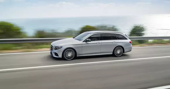 Mercedes-Benz Clasa E T-Modell - Poze și detalii oficiale