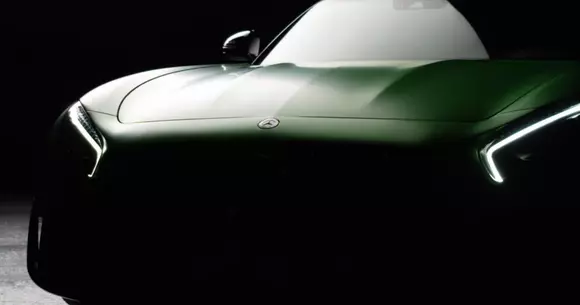 Apar detalii noi despre Mercedes-AMG GT R: 585 CP și 0-100 km/h în 3,6 secunde!