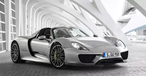 Porsche 918 Spyder arată genial în haine de off-road
