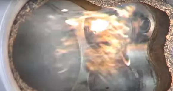 Ce se întâmplă în interiorul unui cilindru? (VIDEO)