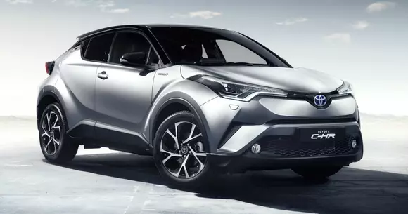 Primele fotografii cu interiorul lui Toyota C-HR