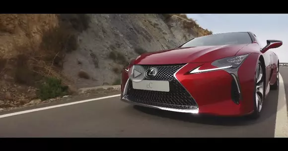 Reclamă impresionantă pentru noul Lexus LC500
