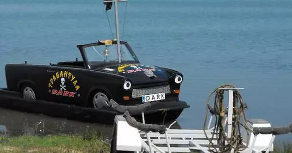 Trabantula, barca Trabant, de vânzare. Cât costă?