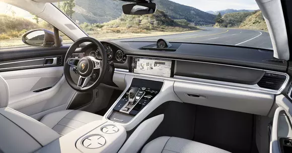 Porsche Engineering România lansează un program de masterat în ingineria auto