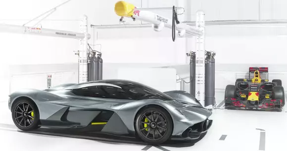 Aston Martin AM-RB 001 - Hypercar-ul dezvoltat de britanici în colaborare cu Red Bull