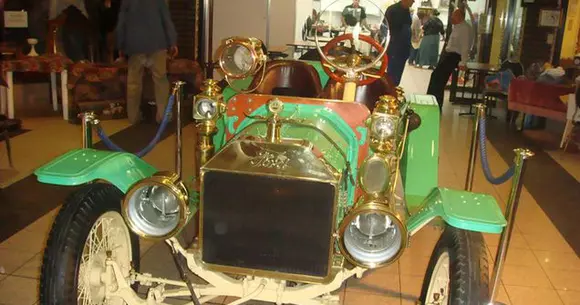 Povestea uneia dintre cele mai vechi mașini din România: Fordul Speedster