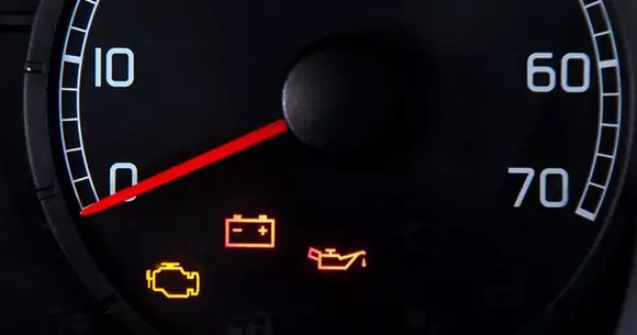 Revoluție în lumea auto! Au apărut martori de bord ca "Bufniță în mașină" sau "Atenție, fantome!"