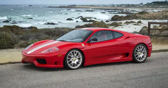 Trei motive pentru care e bine că nu ai un supercar în România