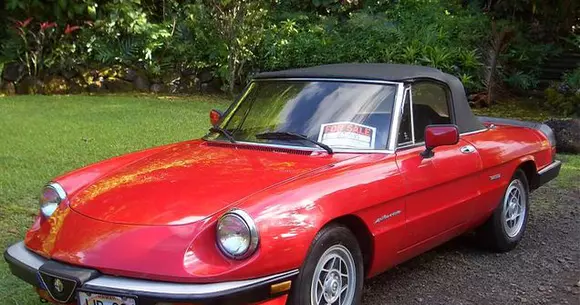 5 lucruri mai puțin știute despre Alfa Romeo Spider, una dintre cele mai elegante mașini fabricate vreodată