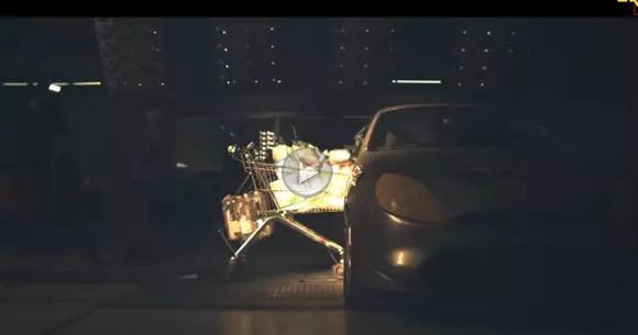 Crash test și record de viteză cu un cărucior de cumpărături