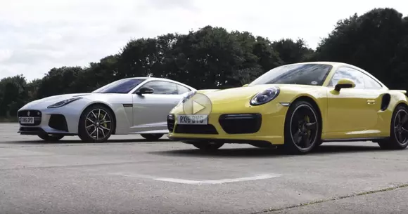 Jaguar F-Type SVR înfruntă un Porsche 911 Turbo