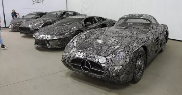 Cum să transformi o grămadă de fiare în artă modernă