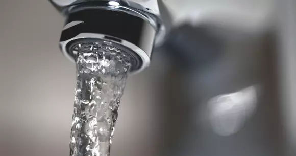 Iată un robinet de apă rece care sună precum un motor de Formula 1 (VIDEO)