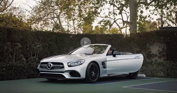 Roger Federer și Mercedes-Benz SL - Două legende
