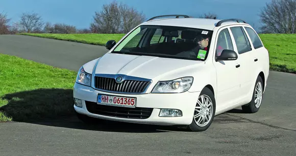 Skoda Octavia II de la 4.000 de euro: Nimeni nu are nevoie de atât spațiu
