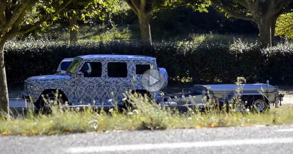 Mercedes-Benz Clasa G și GLA facelift, surprinse în teste