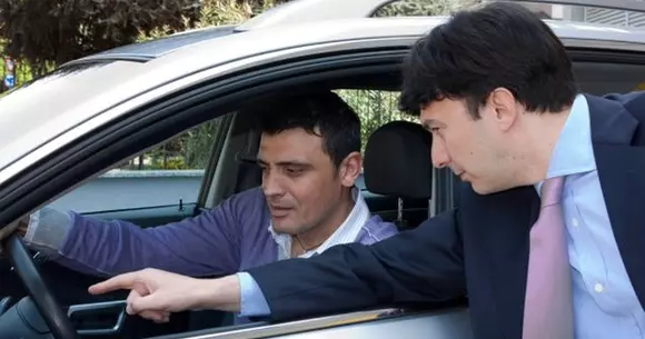 Ce cred samsarii despre mașinile pe care le vând și ce argumente au în favoarea lor! "Dacă vreau să o vând, o aranjez puțin"