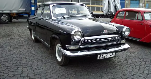 Ce era cu celebra Volga neagră, mașina care stârnea fiori în perioada comunistă