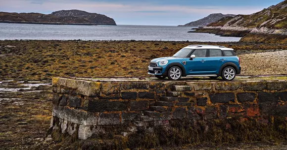 Noul MINI Countryman. Acum și într-o versiune plug-in hibridă