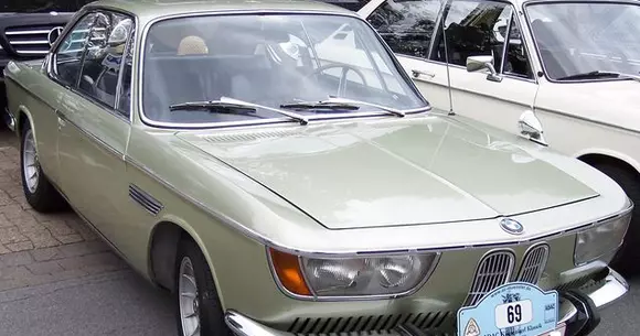 5 lucruri mai puțin cunoscute despre 2000 CS Coupe, unul dintre cele mai "inedite" BMW-uri