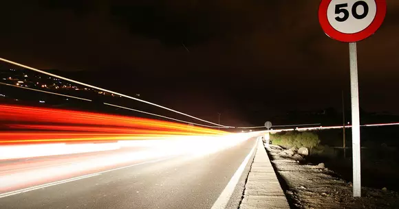 Proiect de lege: 70 km/h în localități