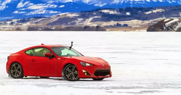 Anvelope de iarna 2016. Cum alegi cele mai bune cauciucuri pentru sezonul rece