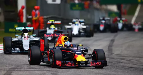 Formula 1 - Daniel Ricciardo a câștigat Marele Premiu al Malaeziei