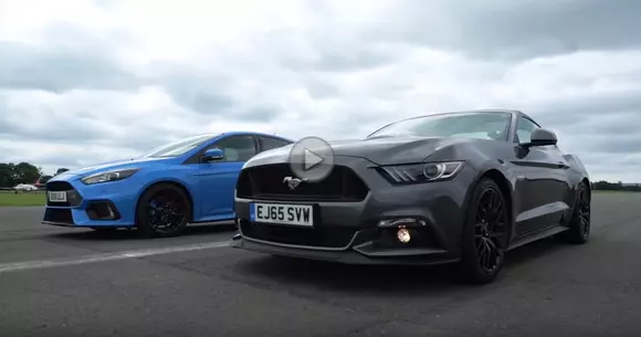 Liniuță în familie: Ford Mustang vs Ford Focus RS