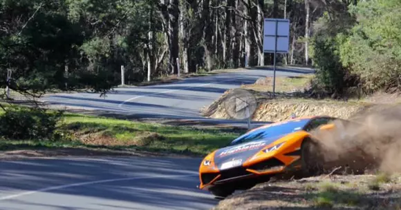 Puțin off-road cu un Lamborghini Huracan