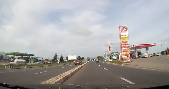 Pe contrasens prin Brașov