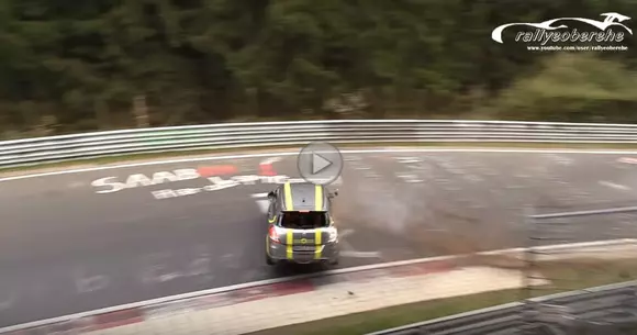 Un Suzuki Swift Sport are parte de un tratament mai puțin ortodox pe Nurburgring