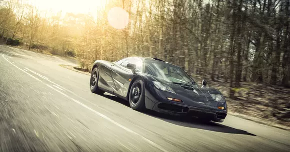 Din 2019, McLaren F1 va avea un succesor spiritual cu trei locuri