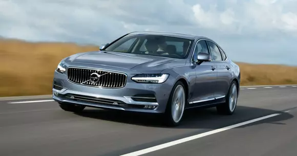 Volvo face rechemări în România: care sunt modelele care riscă să ia foc