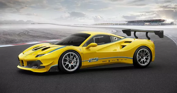 Ferrari 488 Challenge a debutat oficial
