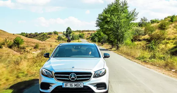 Mercedes-Benz E 200: Elitist în orice împrejurare